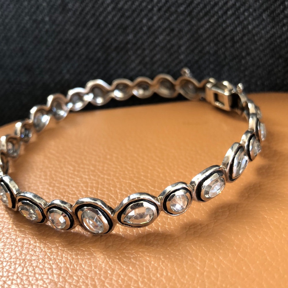 Silpada Brilliance Oval bangle Bracelet